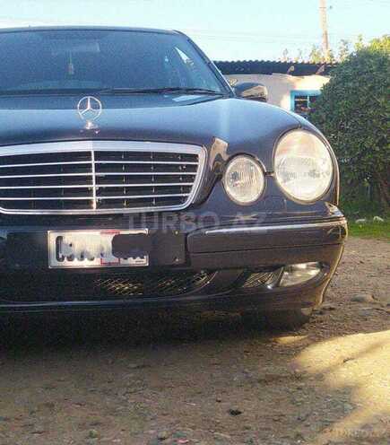 Mercedes E 220 2000, 347,000 km - 2.2 л - Bakı