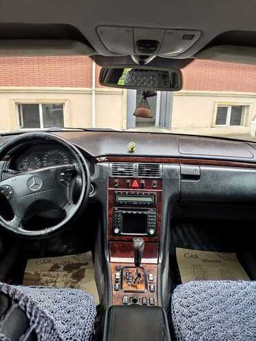 Mercedes E 240 2000, 477,000 km - 2.4 l - Ağstafa