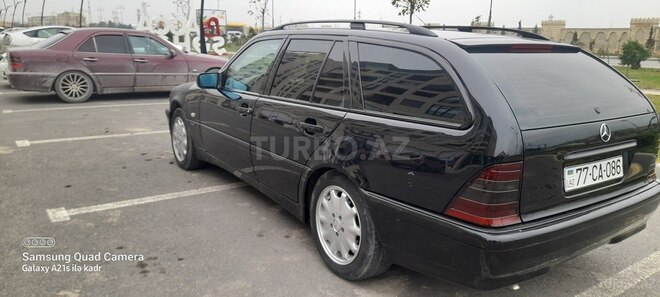 Mercedes C 200 1999, 405,468 km - 2.0 л - Sumqayıt