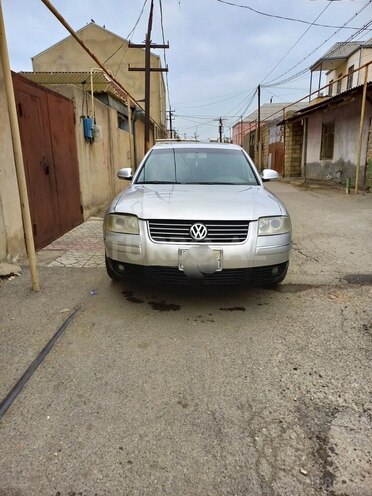 Volkswagen Passat 2004, 220,000 km - 1.8 л - Bakı