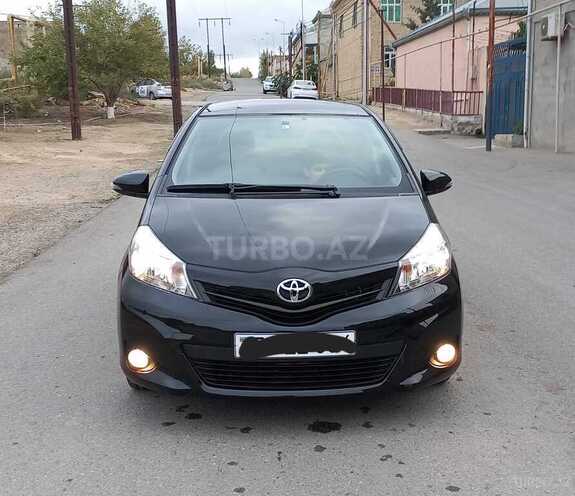 Toyota Vitz 2011, 96,000 km - 1.3 л - Bakı