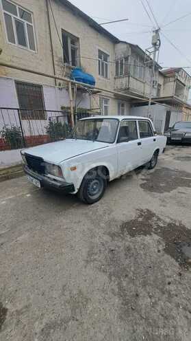 LADA (VAZ) 2107 2004, 52,365 km - 1.6 l - Salyan