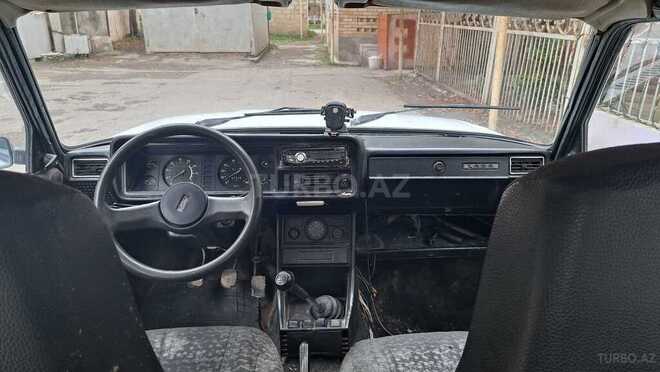 LADA (VAZ) 2107 2004, 52,365 km - 1.6 l - Salyan