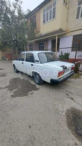 LADA (VAZ) 2107 2004, 52,365 km - 1.6 l - Salyan