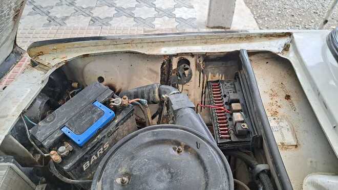 LADA (VAZ) 2107 2004, 52,365 km - 1.6 l - Salyan
