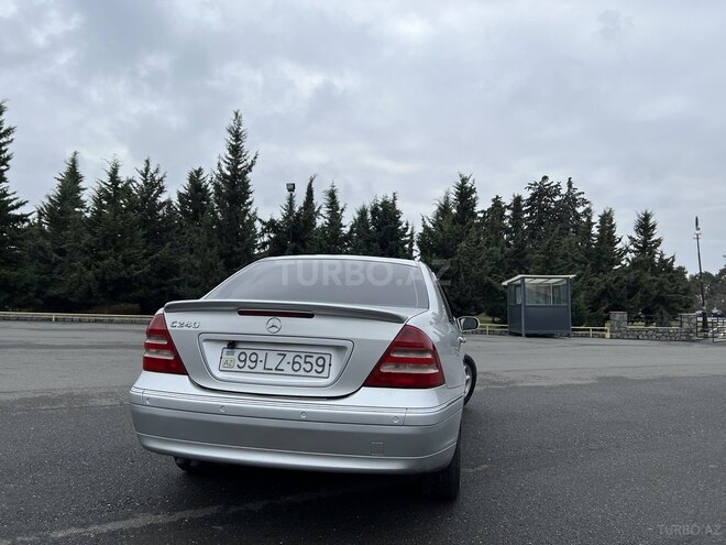 Mercedes C 240 2000, 439,600 km - 2.6 l - Qax