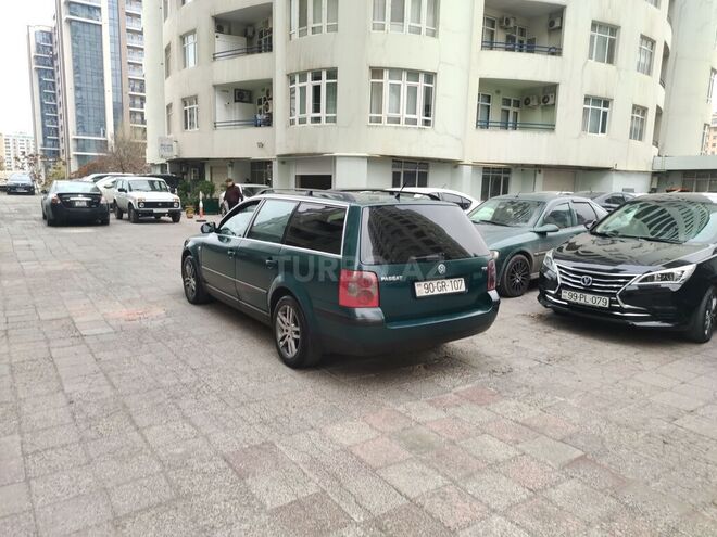 Volkswagen Passat 2002, 288,000 km - 1.9 l - Bakı