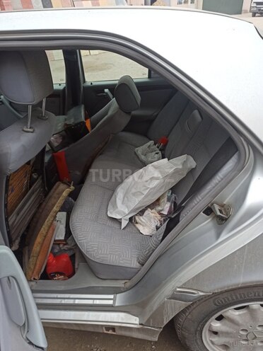 Mercedes C 280 2000, 258,564 km - 2.8 l - Bakı