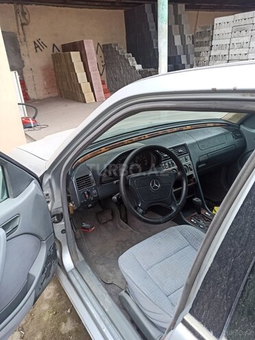 Mercedes C 280 2000, 258,564 km - 2.8 l - Bakı