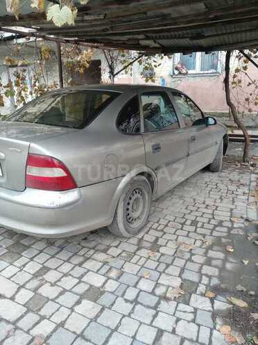 Opel Vectra 1995, 250,000 km - 1.6 л - Gəncə
