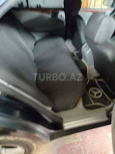 Mercedes E 220 1996, 499,000 km - 2.2 l - Gəncə