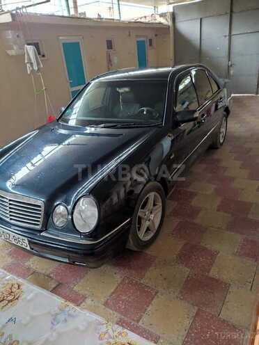 Mercedes E 220 1996, 499,000 km - 2.2 l - Gəncə