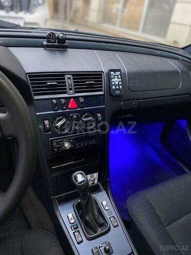 Mercedes C 200 1998, 300,000 km - 2.0 l - Gəncə
