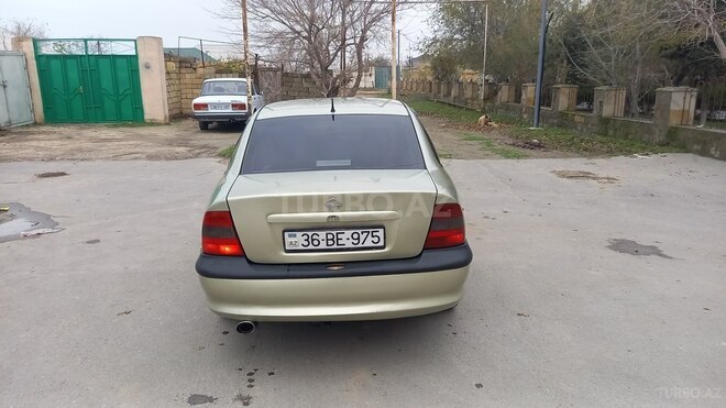 Opel Vectra 1996, 194,000 km - 1.8 l - Bakı