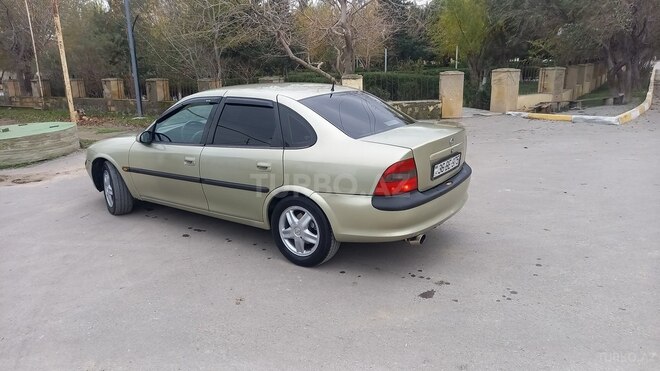 Opel Vectra 1996, 194,000 km - 1.8 l - Bakı