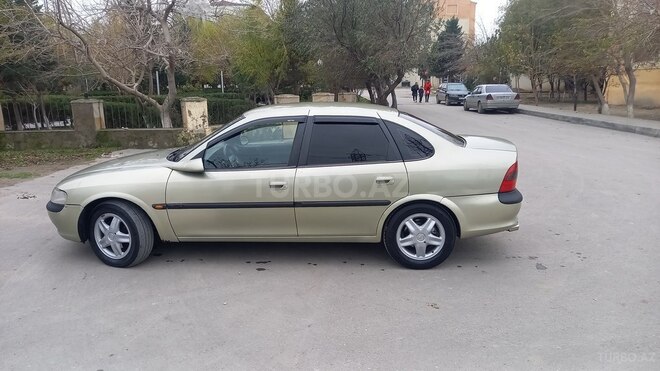 Opel Vectra 1996, 194,000 km - 1.8 l - Bakı