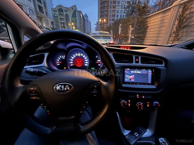 Kia Ceed 2014, 193,000 km - 1.4 l - Bakı