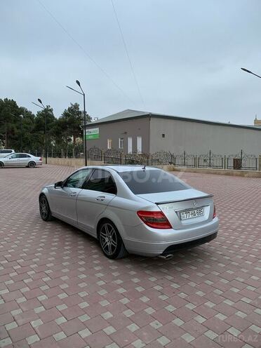 Mercedes C 220 2007, 303,000 km - 2.2 l - Bakı