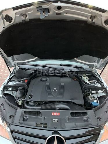 Mercedes C 220 2007, 303,000 km - 2.2 l - Bakı