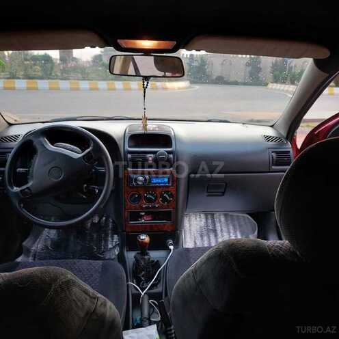 Opel Astra 1998, 350,000 km - 1.6 l - Yevlax