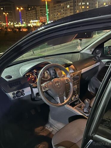 Opel Astra 2006, 183,400 km - 1.3 л - Bakı