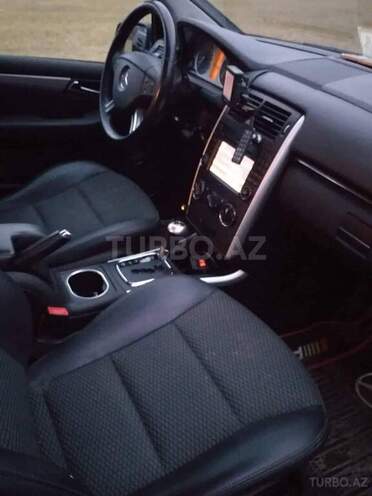 Mercedes B 180 2009, 162,000 km - 1.7 l - Qax