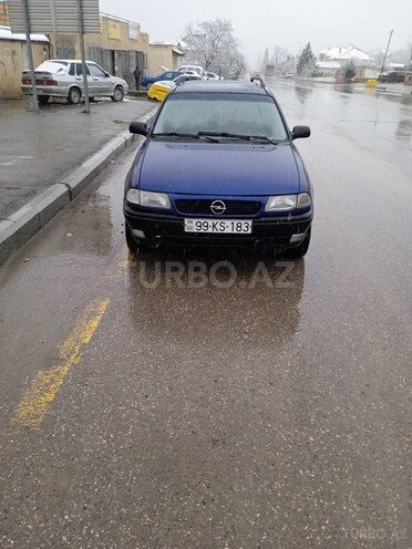 Opel Astra 1997, 260,000 km - 1.6 l - Quba
