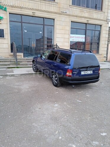 Opel Astra 1997, 260,000 km - 1.6 l - Quba