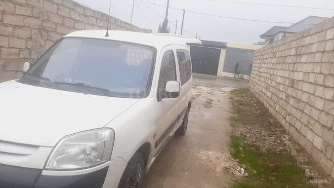 Peugeot Partner 2006, 325,000 km - 1.9 l - Bakı
