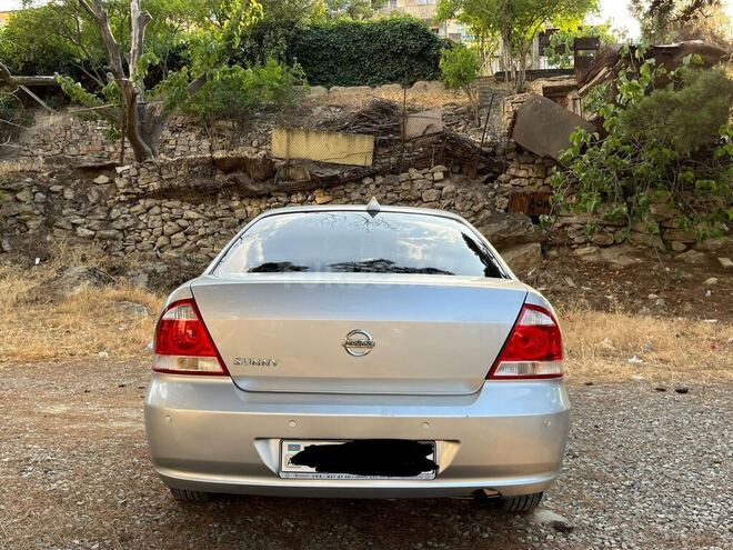 Nissan Sunny 2011, 136,500 km - 1.6 l - Bakı