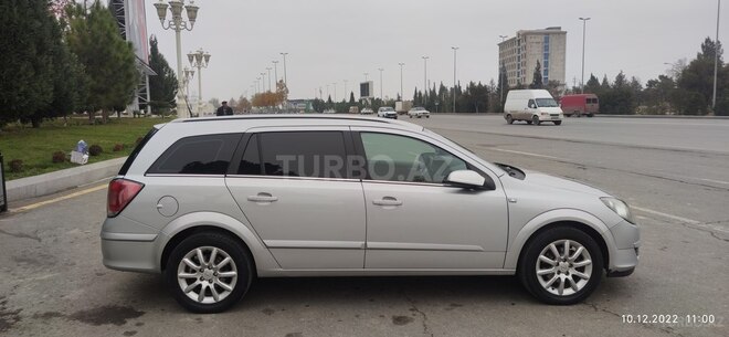 Opel Astra 2005, 258,000 km - 1.4 л - Gəncə