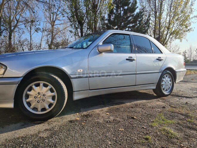 Mercedes C 180 1997, 300,000 km - 1.8 l - Qəbələ