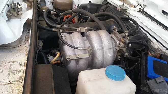 LADA (VAZ) 2107 2006, 21,000 km - 1.6 л - Yevlax
