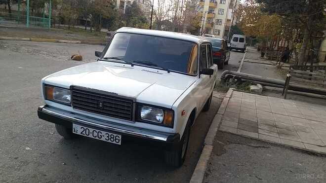 LADA (VAZ) 2107 2006, 21,000 km - 1.6 л - Yevlax