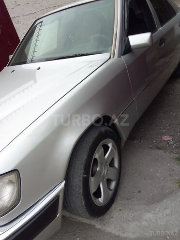Mercedes E 230 1991, 380,000 km - 2.3 l - Ağdaş