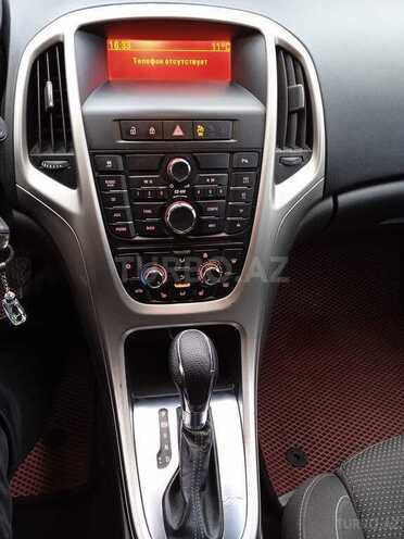 Opel Astra 2011, 210,000 km - 1.4 l - Bakı