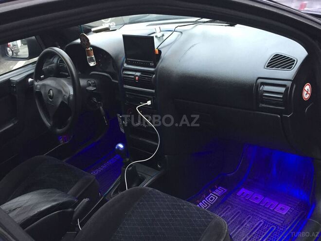 Opel Astra 2000, 400,000 km - 1.4 l - Bakı
