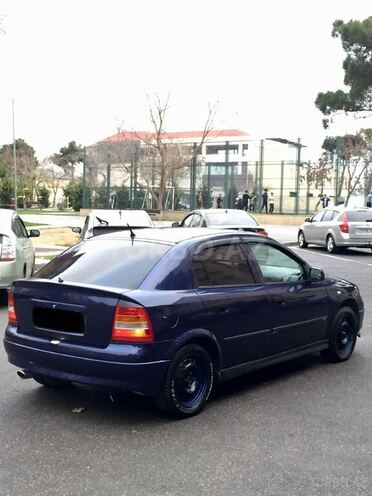 Opel Astra 2000, 400,000 km - 1.4 l - Bakı