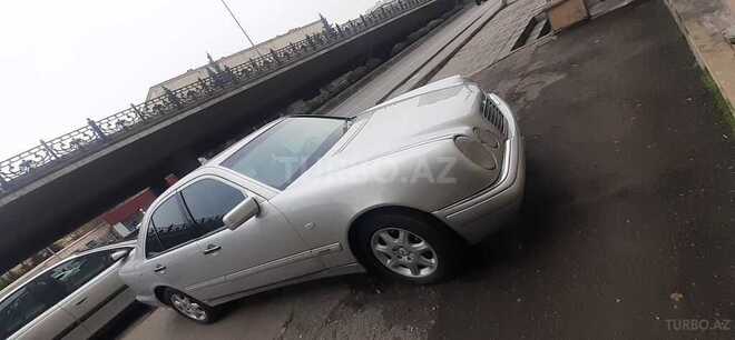 Mercedes E 240 1999, 267,000 km - 2.4 l - Bakı