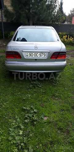 Mercedes E 320 2000, 228,000 km - 3.2 л - Masallı