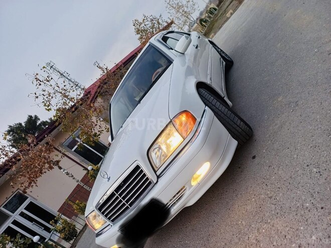 Mercedes C 230 1997, 220,000 km - 2.3 л - Bakı