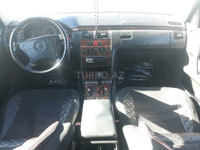 Mercedes E 240 1998, 475,000 km - 2.4 л - Qax