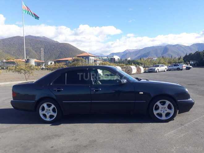 Mercedes E 240 1998, 475,000 km - 2.4 л - Qax