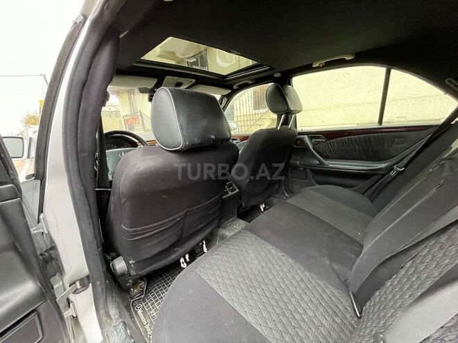 Mercedes E 320 1999, 411,000 km - 3.2 l - Bakı