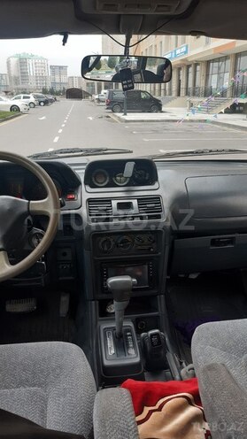 Mitsubishi Pajero 1995, 350,000 km - 2.8 l - Sumqayıt
