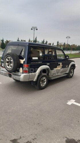 Mitsubishi Pajero 1995, 350,000 km - 2.8 l - Sumqayıt