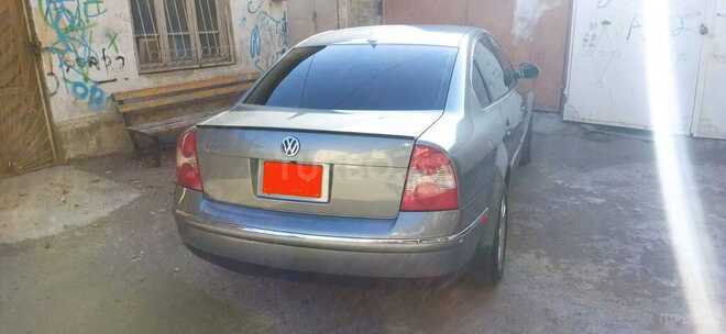 Volkswagen Passat 2003, 261,153 km - 1.8 l - Şəki