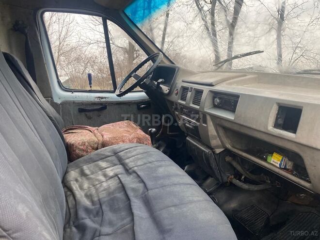 GAZ 2705 2000, 400,000 km - 2.4 l - Qax