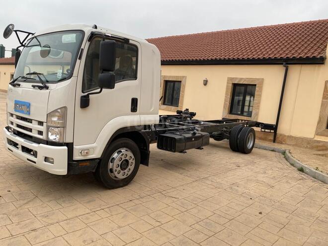 Isuzu  2021, 36 km - 5.2 l - Bakı