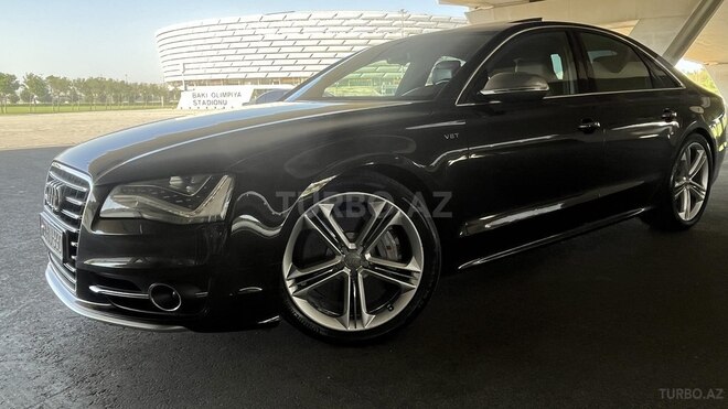 Audi S8 2012, 142,000 km - 4.0 l - Bakı